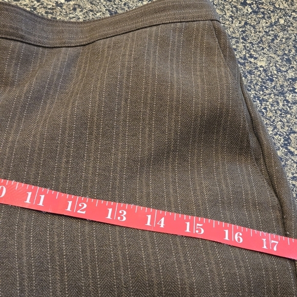 Alfred Dunner Brown Pinstripe Dress Pants Stretch Straight Leg 2 Pocket Women 10 - Picture 9 of 12